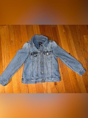 GAP Girl’s Size 5 Blue Denim Jacket